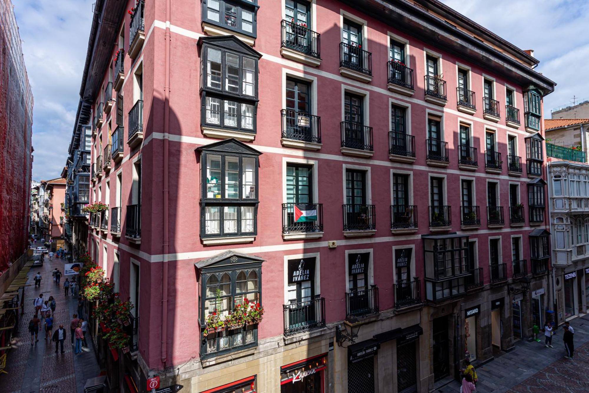 Habitación Familiar con balcón