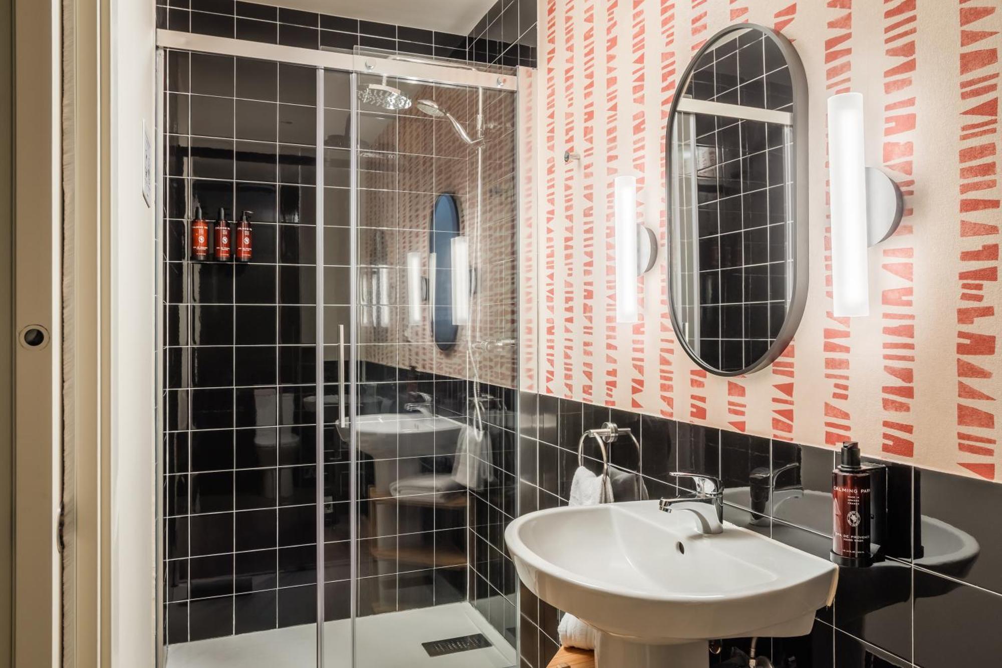 Standard Single Room,1672610370:JPEG