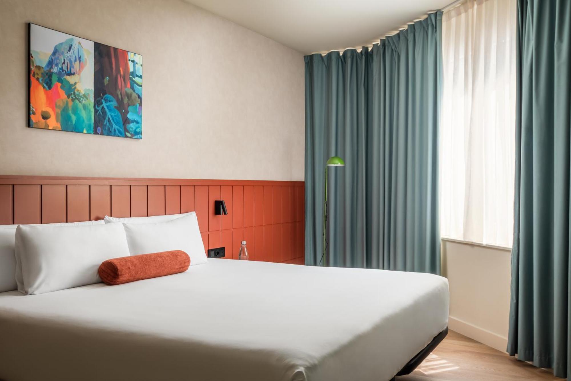 Deluxe Double Room,1672610368:JPEG