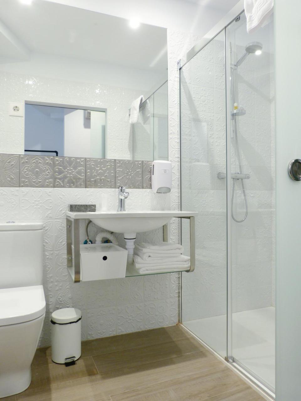 Superior Double Room with Balcony,1072765882:JPEG