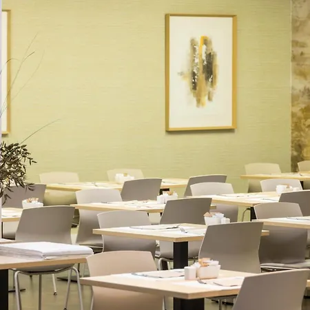 Hotel ILUNION Abando Bilbao-2